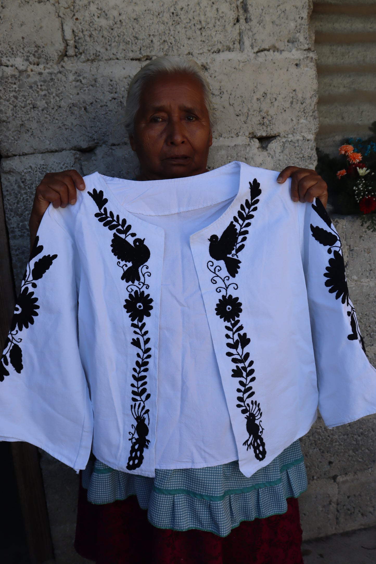 Chaqueta en color blanco de Adelina