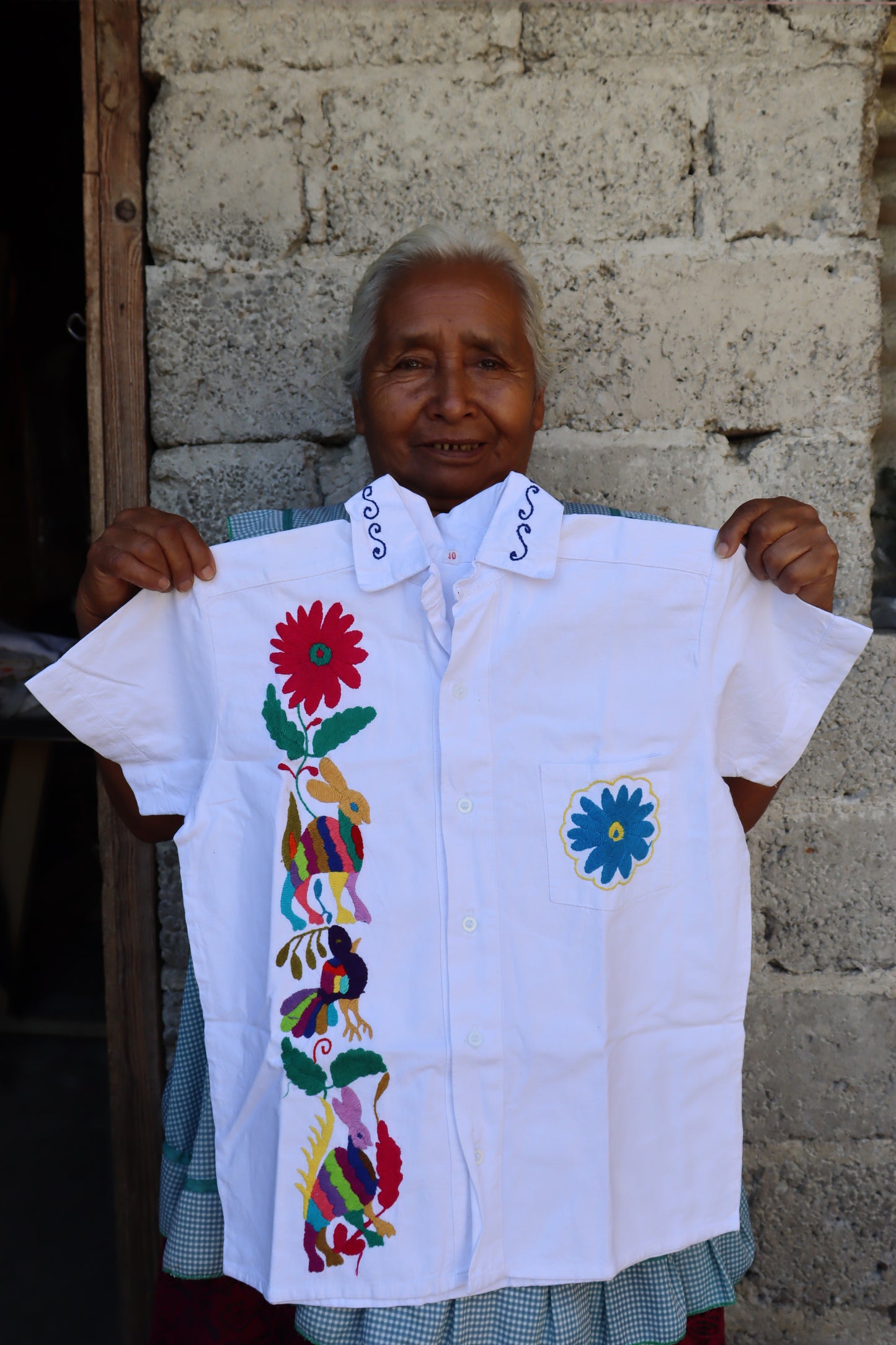 Camisa en color blanco de Adelina