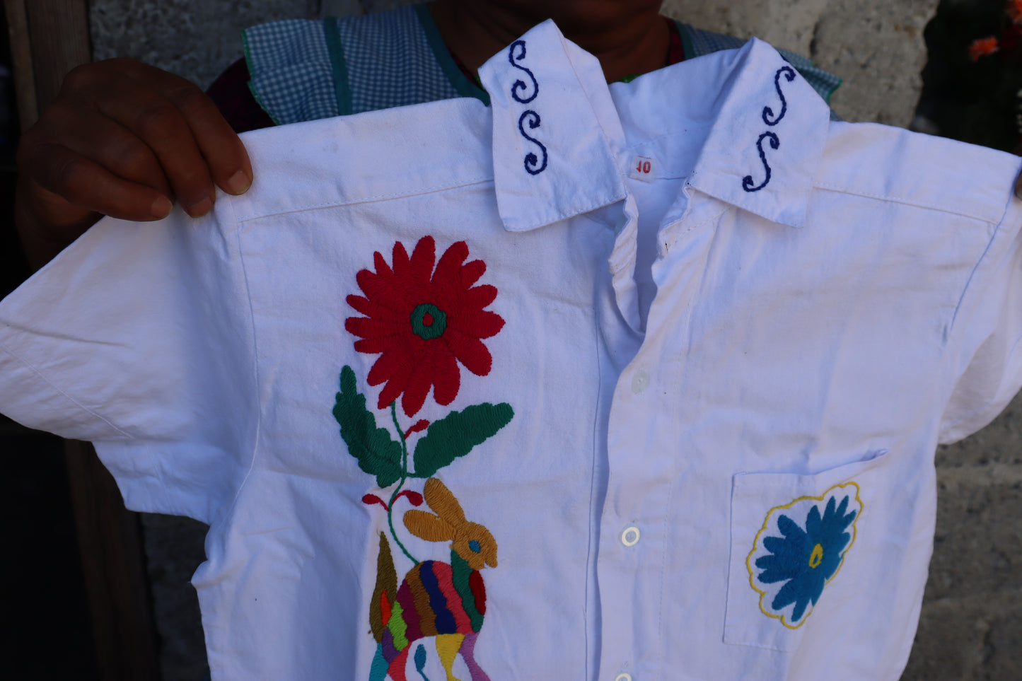 Camisa en color blanco de Adelina