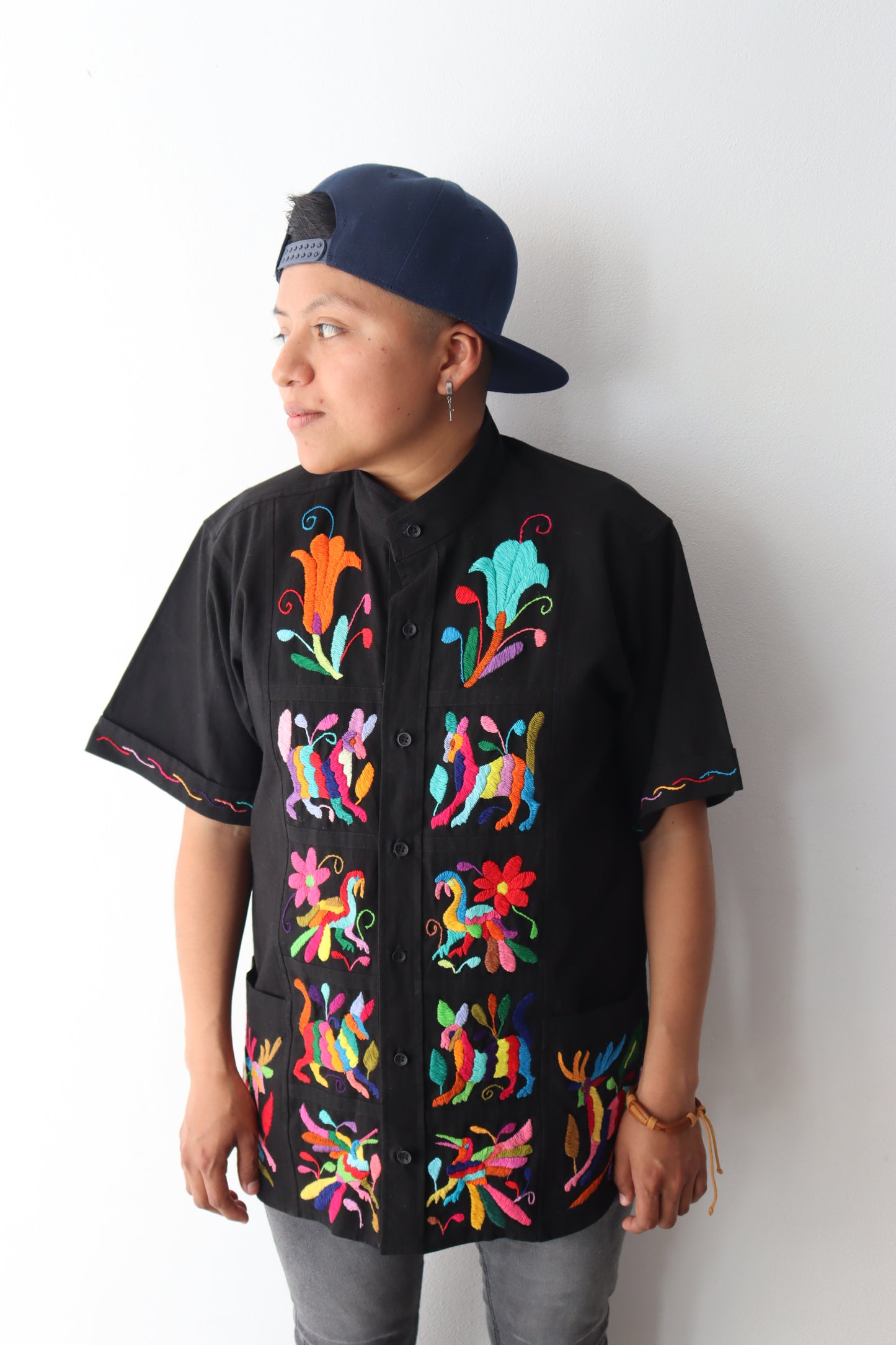Camisa en color negro de Maria
