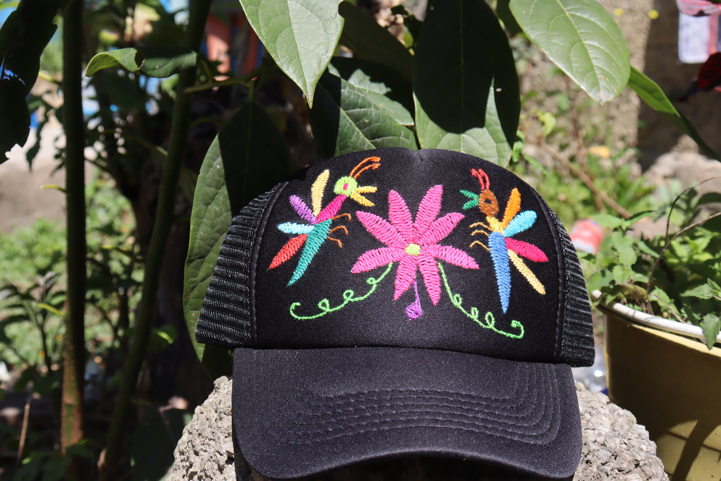 Gorra en color negro de Ofelia