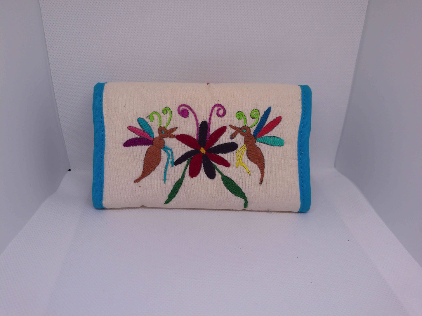 Cartera con mariposa de Carmela