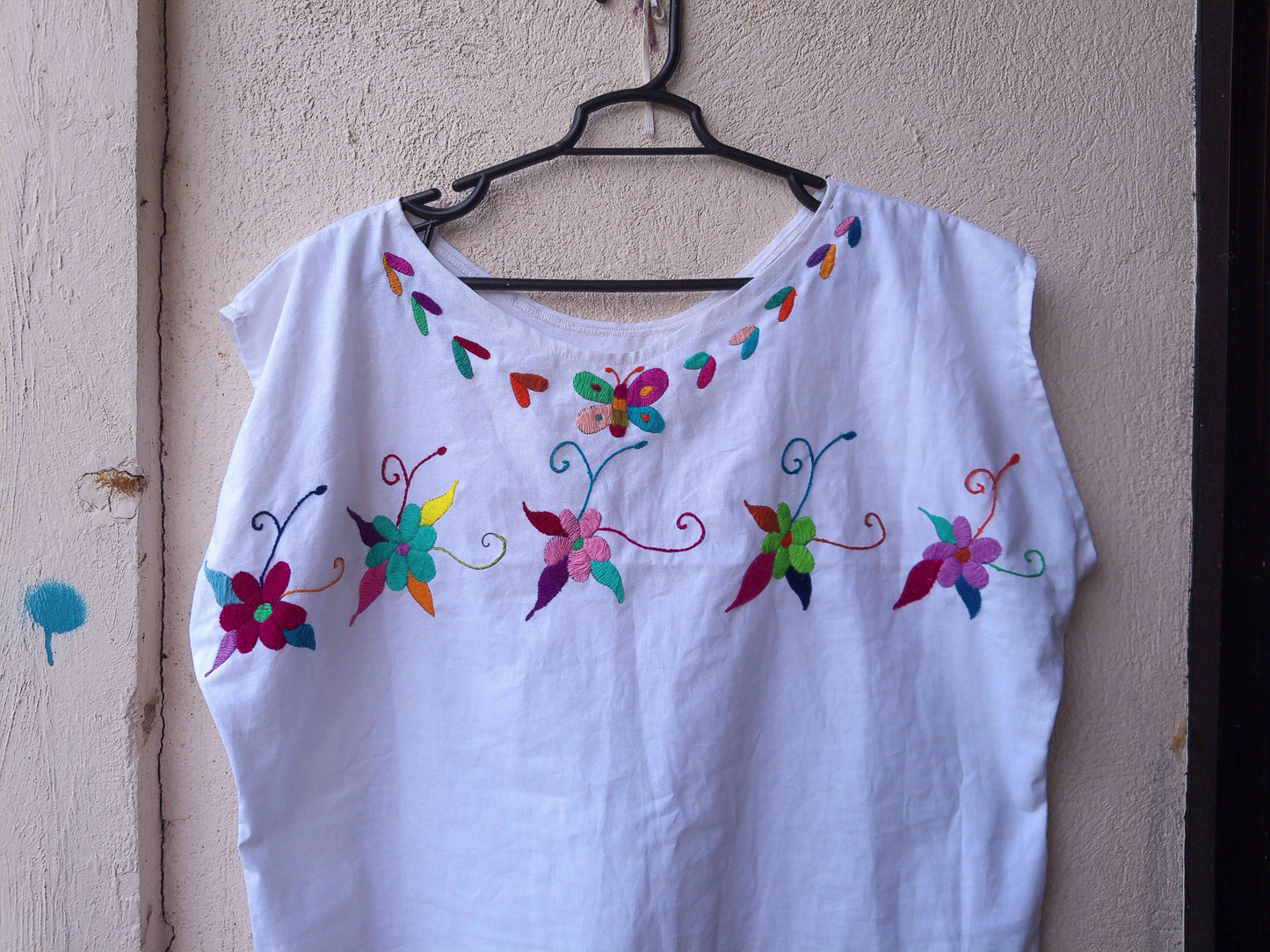 Blouse with flowers by Maria