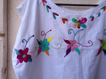 Blouse with flowers by Maria