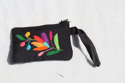 Coin purse in black by Silvia