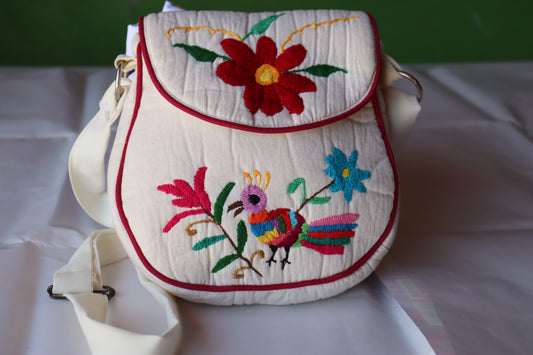 Purse with bird by Juana