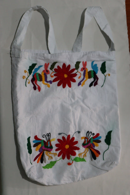 Tote bag with flowers by Juana